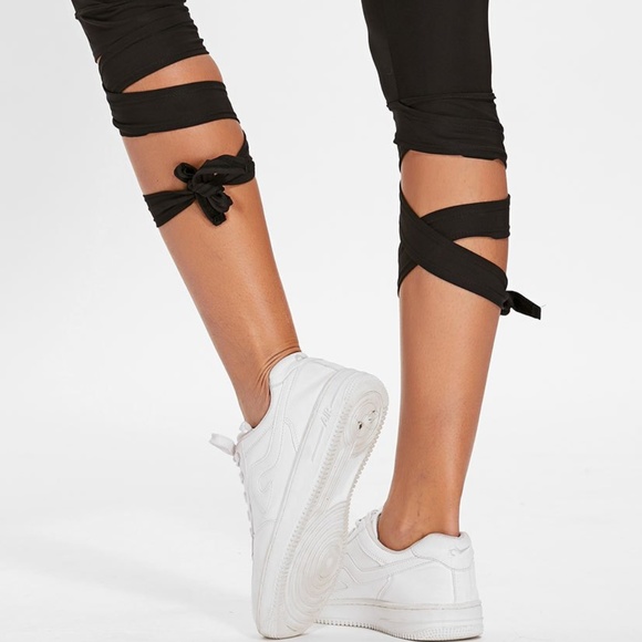 //SOLD OUT//January Summer - Picture 4 of 5